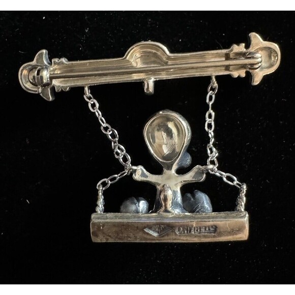 Sterling Silver Tweety Bird Pin Marcasite Swing Cute Sylvester Cartoon WB Birds - Picture 2 of 6